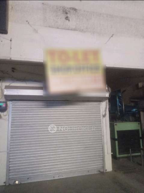 Shop in Friends Colony, Delhi for Rent 