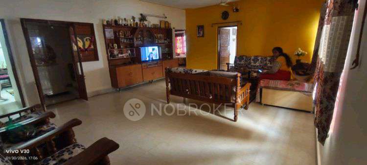 3 BHK House for Rent  In Chamarajapete Rama Mandira Bus Stop