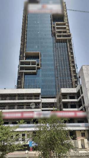 Office Space in Supertech E Square, Noida for sale 