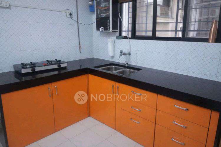 Single Room for Female In 2 BHK  In Pooja Sankul In Aundh