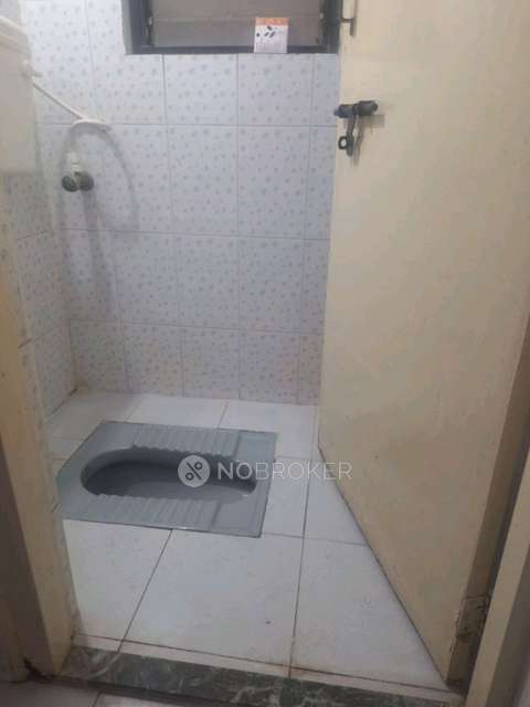 Single Room for Female In 2 BHK  In Pooja Sankul In Aundh