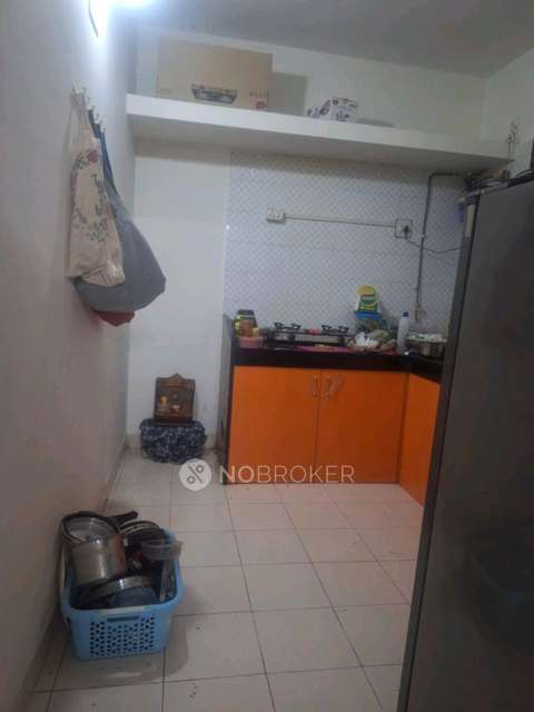 Single Room for Female In 2 BHK  In Pooja Sankul In Aundh