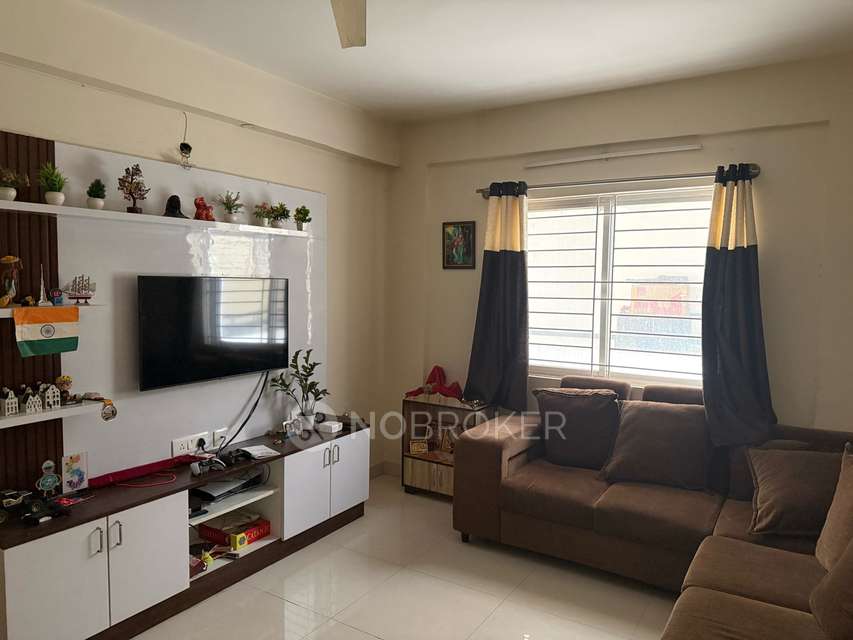 Single Room for Male In 3 BHK  In Pavani Sarovar In Whitefield, Bangalore