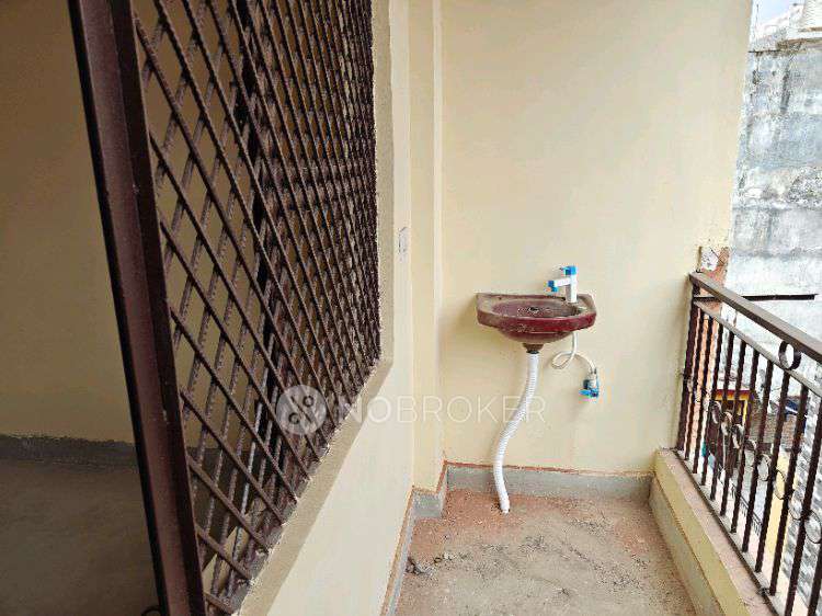 2 BHK Flat for Rent  In Sector 62