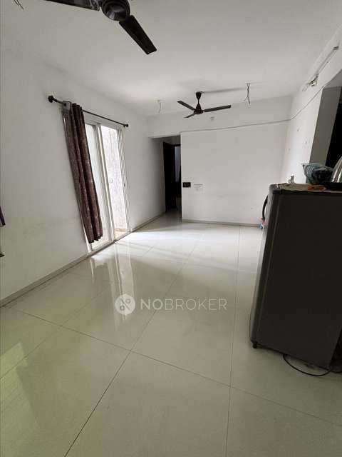 Shared Room for  In 2 BHK  In Tinsel Town In Hinjawadi P