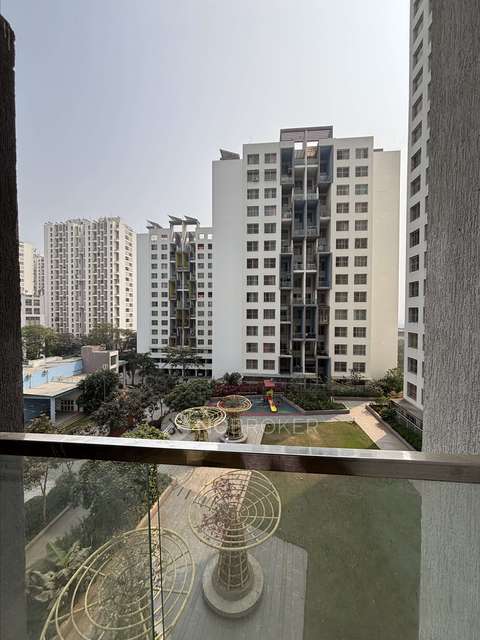 Shared Room for  In 2 BHK  In Tinsel Town In Hinjawadi P