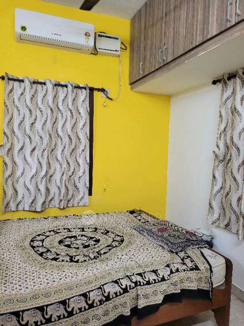 PG for Girls in Medavakkam