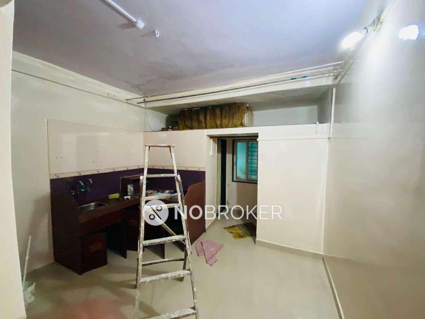 1 RK Flat In Kumra Building  For Sale  In Kothrud