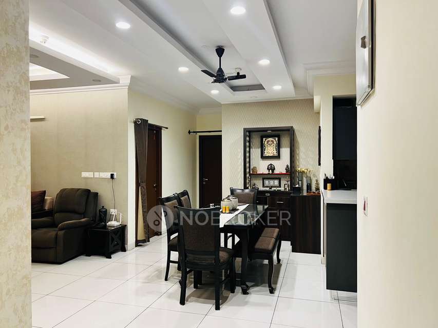 Single Room for Male In 3 BHK  In Salarpuria Cadenza In Kudlu Gate Junction, Hosur Road
