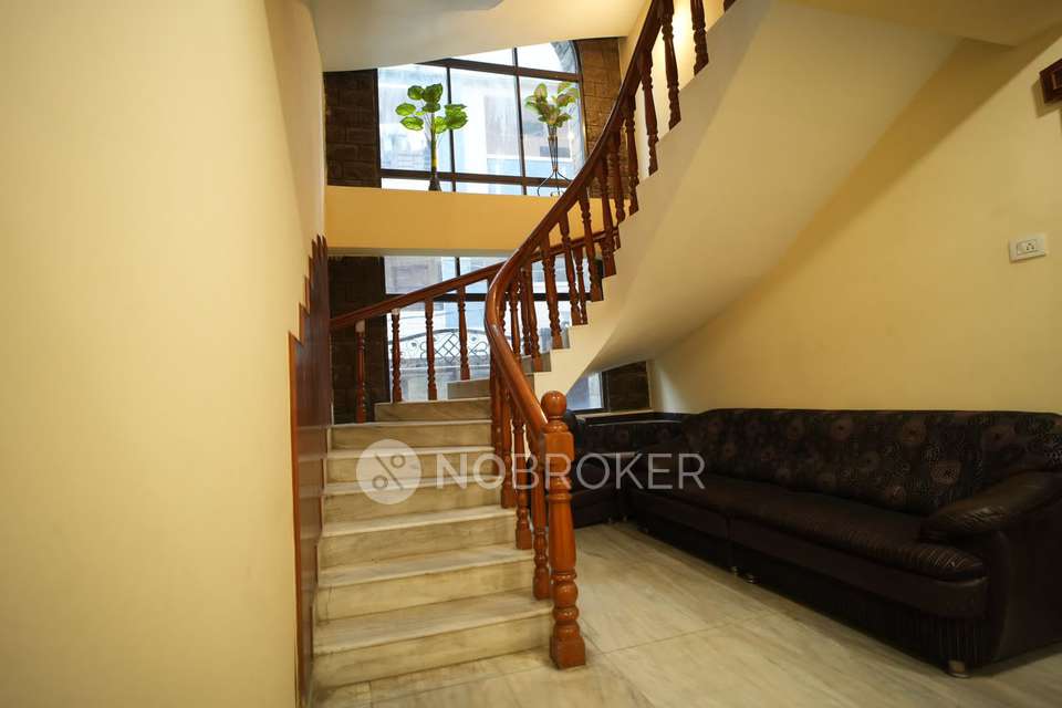 1 RK House for Rent  In Hi Tech City