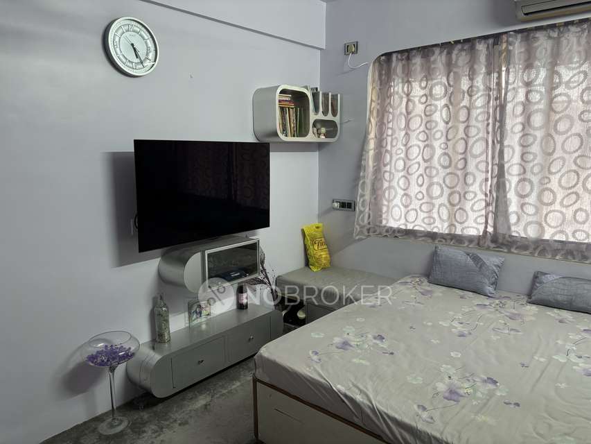 4 BHK Flat In Nilangi Chs, Dahisar West For Sale  In Majestic Restaurant