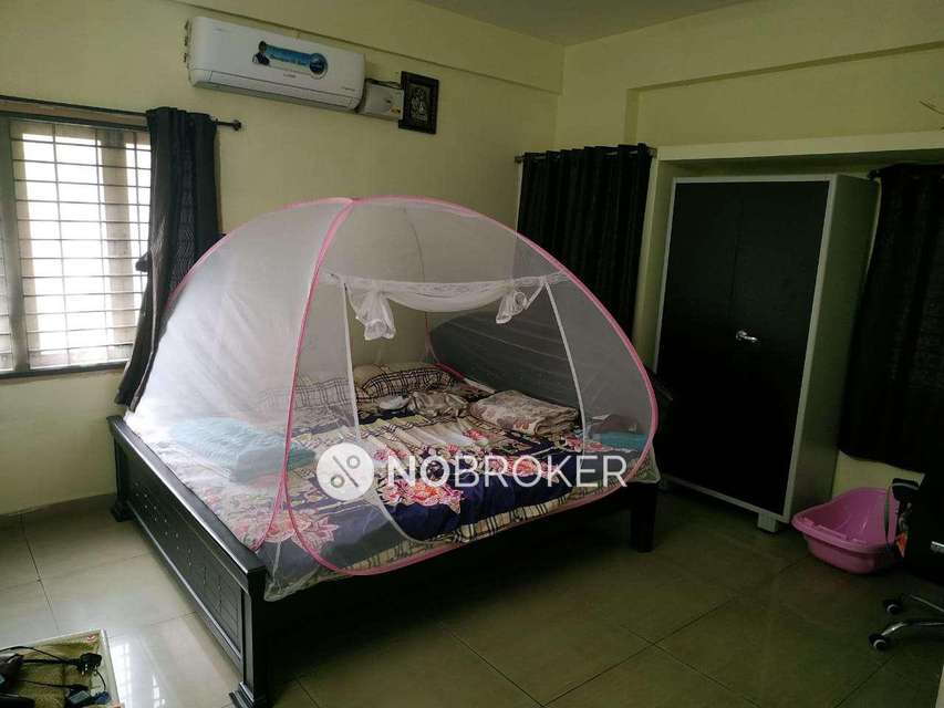 2 BHK Flat In Venkata Saroja Classics For Sale  In Manikonda