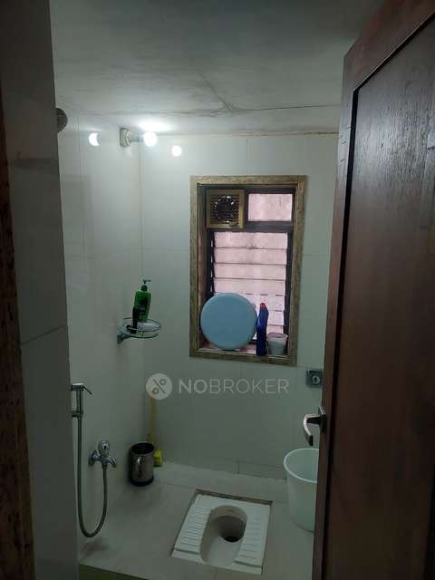 2 BHK Flat In Mustafa Manzil, Kamathipura For Sale  In Kamathipura