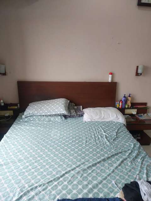 2 BHK Flat In Mustafa Manzil, Kamathipura For Sale  In Kamathipura