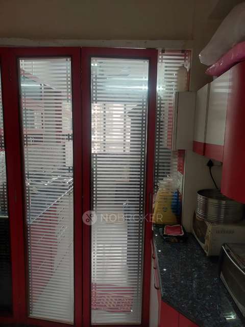 2 BHK Flat In Mustafa Manzil, Kamathipura For Sale  In Kamathipura