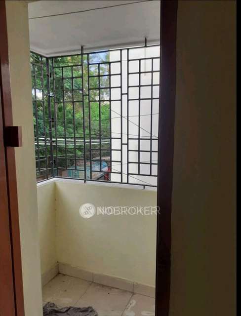 2 BHK Flat In Monisha For Sale  In Chitlapakkam