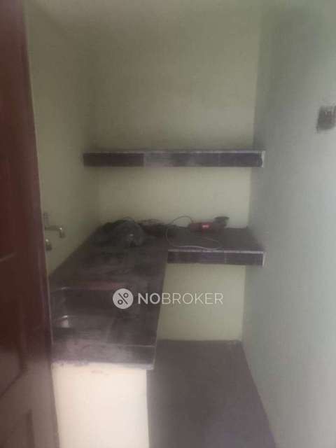 4+ BHK Flat For Sale In Jahangirpuri