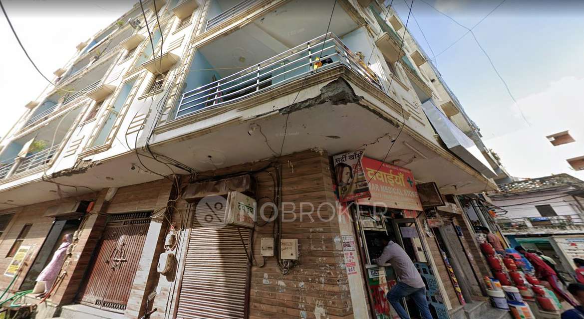 Shop in Rangpuri, Delhi for Rent 