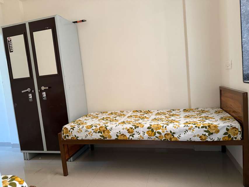 PG for Boys in Donje