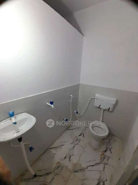 PG for Girls in Lokpriya Hospital