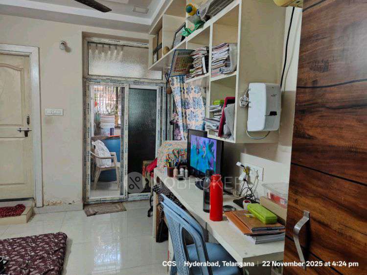 3 BHK Flat In Sai Mansion Apartment Musheerabad For Sale  In 1-7-154a, Zamistanpur 3rd St, Musheerabad, Zamistanpur, Hyderabad, Telangana 500020, India