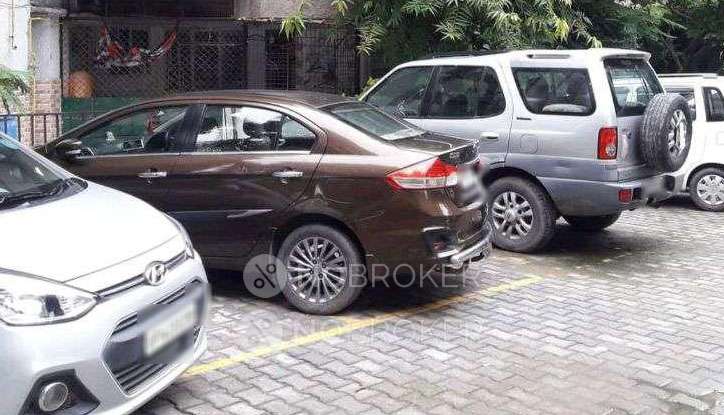 2 BHK Flat In Neelgiri Appartment Kaushambi for Rent  In Kaushambi