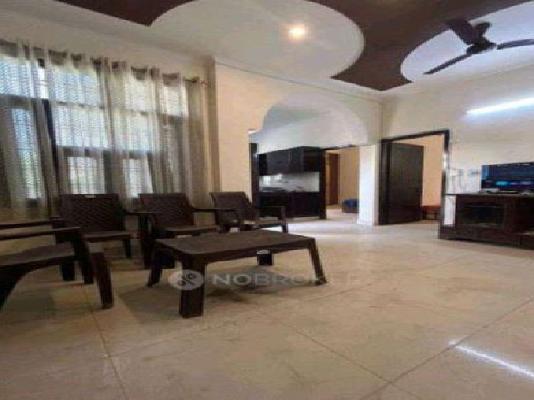 2 BHK Flat In Indraprastha Colony for Rent  In Sector 32
