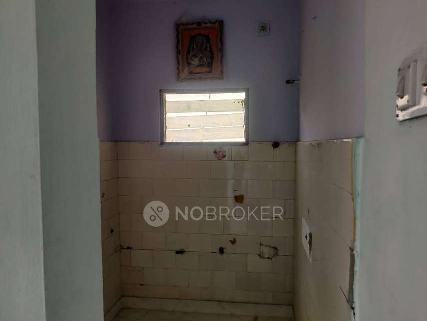 2 BHK Flat In Hari Mansion, Mettuguda For Sale  In Mettuguda