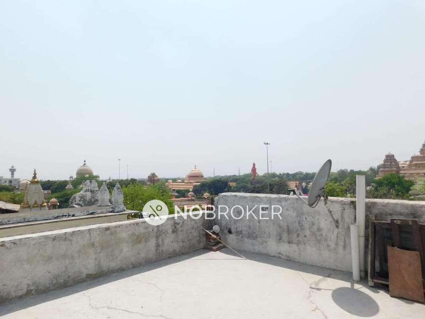 2 BHK Flat For Sale  In Chhatarpur