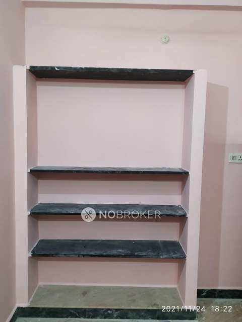 1 BHK Flat In Karan Apartment For Sale  In Mannivakkam