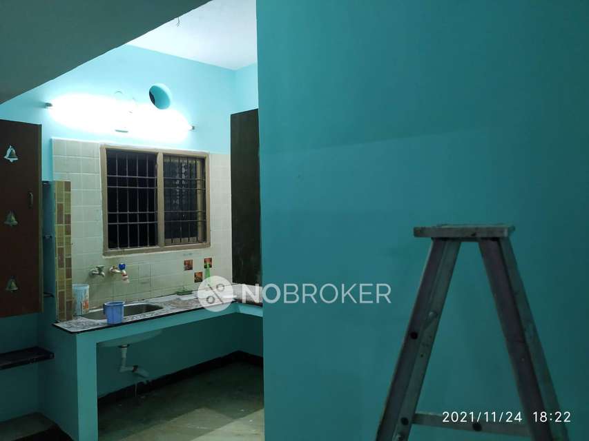 1 BHK Flat In Karan Apartment For Sale  In Mannivakkam