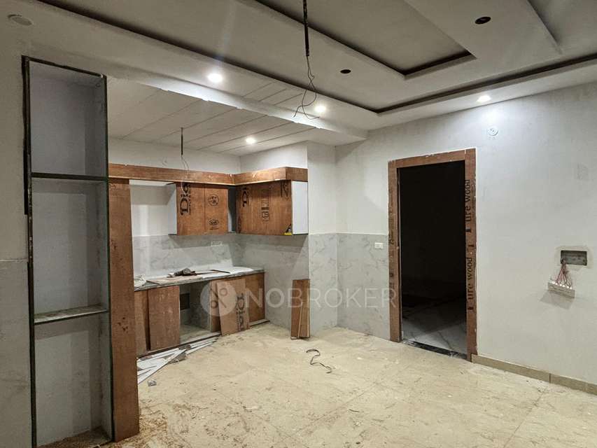 4 BHK Flat In Avantika Homes For Sale  In Police Line