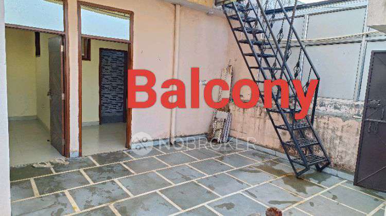 1 BHK Flat In Sector-8, Rohini for Rent  In A293, Pocket B-5, Pocket 2, Sector 8, Rohini, New Delhi, Delhi, 110085, India