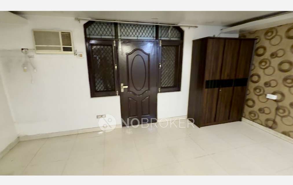 3 BHK Flat In Sb for Rent  In Janta Colony