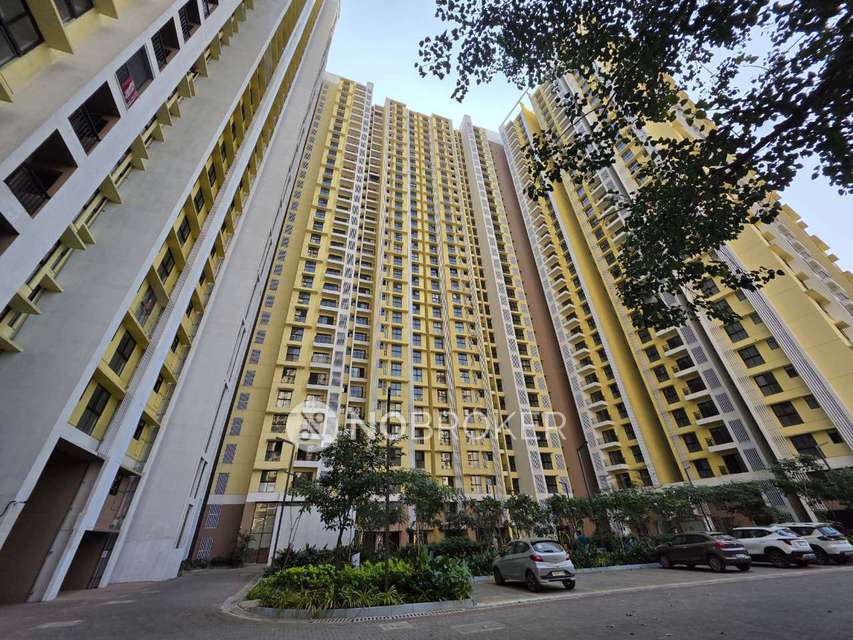 2 BHK Flat In Tower 25 Runwal Gardens For Sale  In Dombivali East