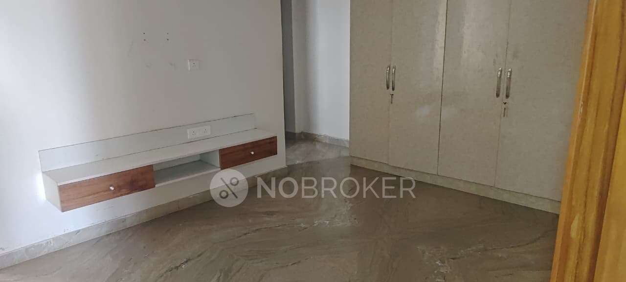 3 BHK Flat In Rohini Sector 29 House No. 5859  for Rent  In B157, Sector 29, Rohini, New Delhi, Delhi, 110042, India