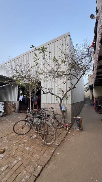 Shop in Railway Colony, Gurgaon for Rent