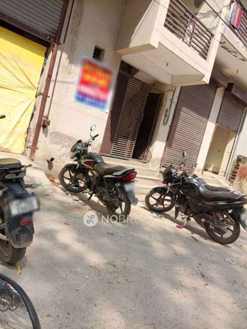 Showroom in Surajpur, Greater Noida for Rent 