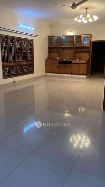 4+ BHK House for Rent  In Spencer Road