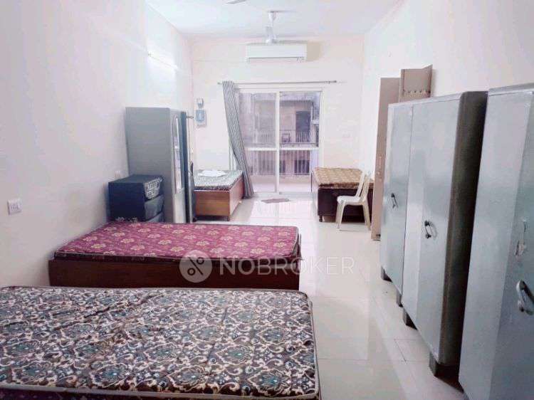 PG for Girls in Alaknanda Market