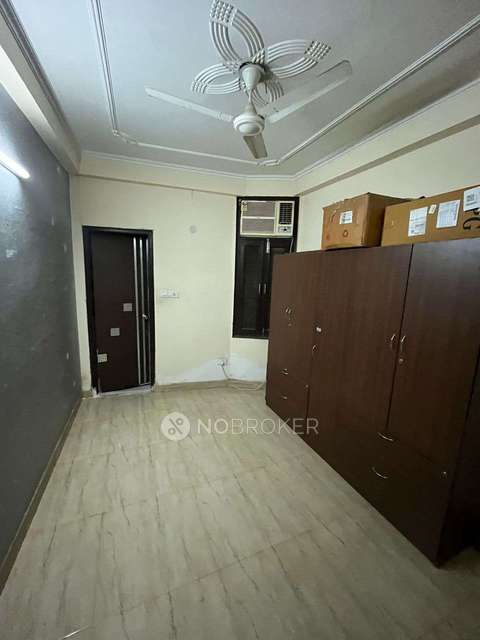 Single Room for Female In 2 BHK  In Saket