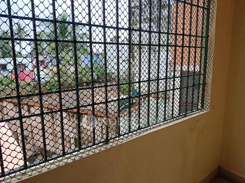 1 BHK Flat In Thai Flats For Sale  In Saligramam