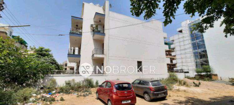 4+ BHK Flat For Sale  In  Sector 57