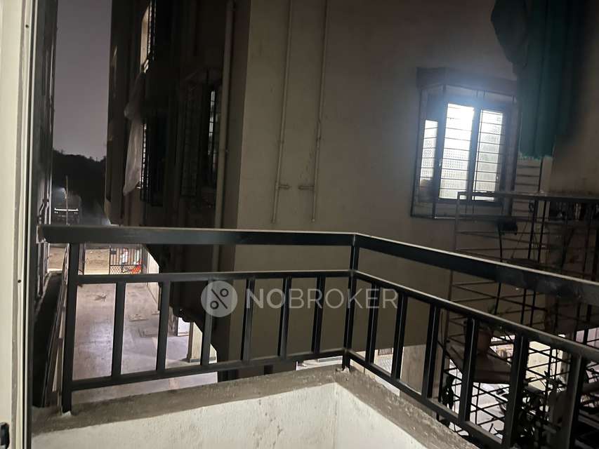 2 BHK Flat In Balaji Heights, Manjri Bk for Rent  In Z-corner