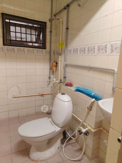 2 BHK Flat In Neelkanth Apartments For Sale  In Kotturpuram