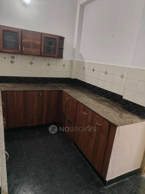 2 BHK Flat In Neelkanth Apartments For Sale  In Kotturpuram