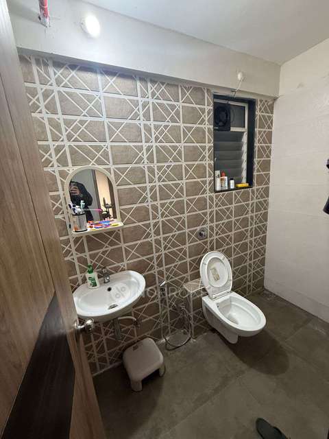 2 BHK Flat In Wellwisher Kiarah Terrazo Society  for Rent  In Hadapsar