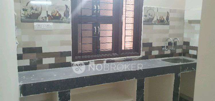 2 BHK House for Rent  In 9-8-423, Khazi Galli, Opposite Museum, Bada Bazar, Golconda Fort, Hyderabad, Telangana 500008, India