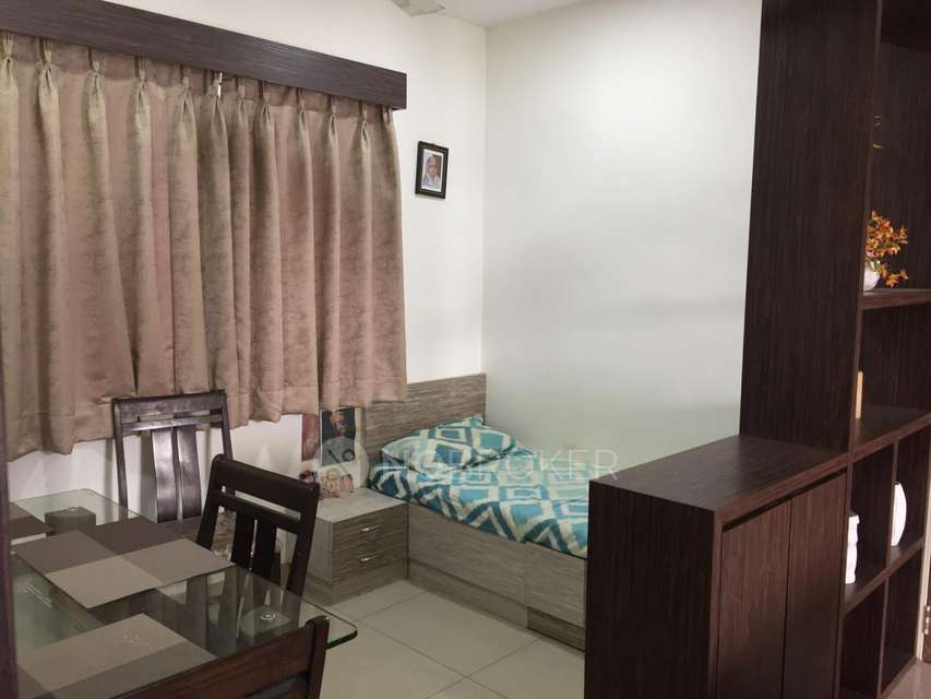 2 BHK Flat In Madhuvanti Nanded City For Sale  In Nanded City