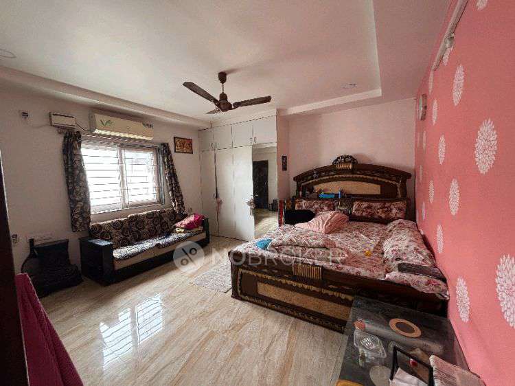 2 BHK Flat In Srivenkata Lalith Residency Upparpally Ag Colony Attapur For Sale  In Upparpally Road
